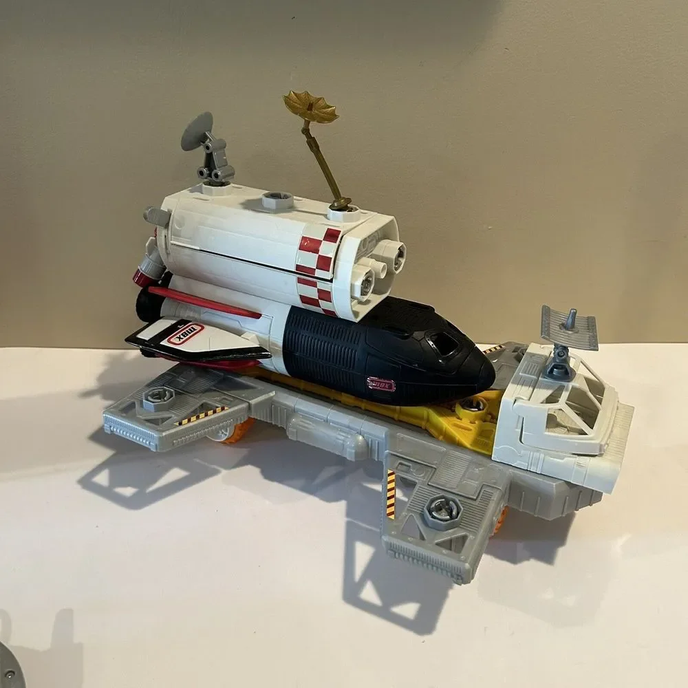 Vintage Matchbox‎ MBX Mega Rig Space Shuttle Aliens UFO Play Set Incomplete